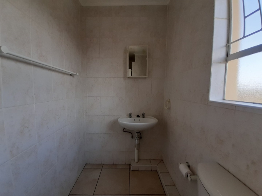 1 Bedroom Property for Sale in Kannoniers Park North West